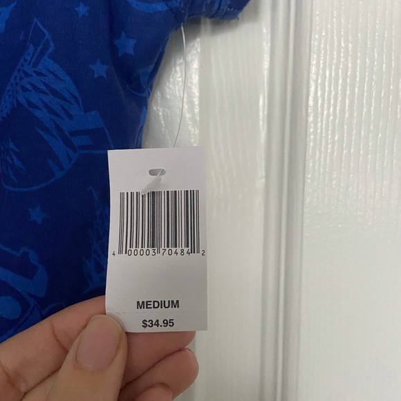 Walt Disney World NWT 2012 T-Shirt - Picture 6 of 8